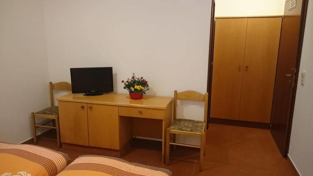 Pension Und Berggasthaus Kapellenstein Geyer Екстериор снимка